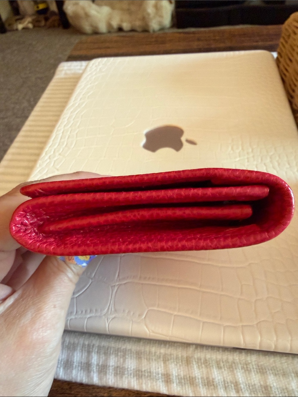 Longchamp Le Foulonné Red Pebbled Leather Card Case - Picture 5 of 6